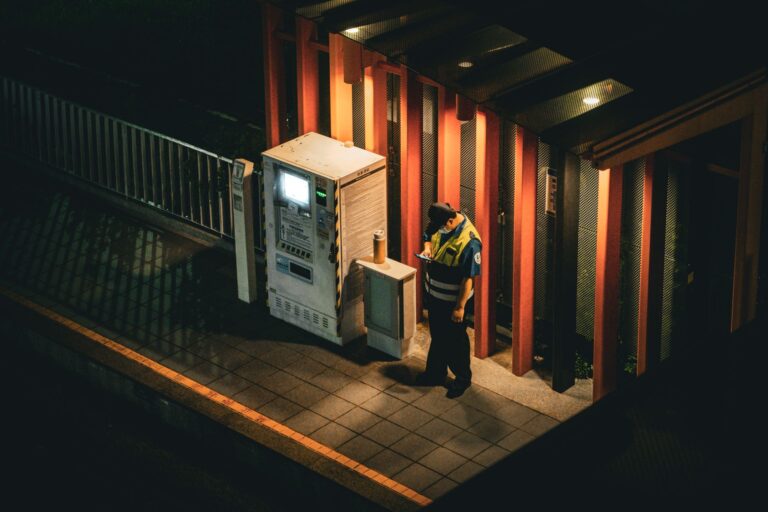 Security Guard Night Shift Stories: Abandoned Buildings and Unexplained Sounds - NightShiftTales