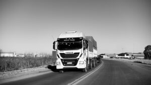 The Creepiest Things Truck Drivers Have Seen on the Road at 3 AM