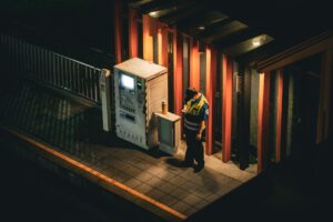Why Do Night Shift Security Guards Report More Creepy Experiences Than Day Staff