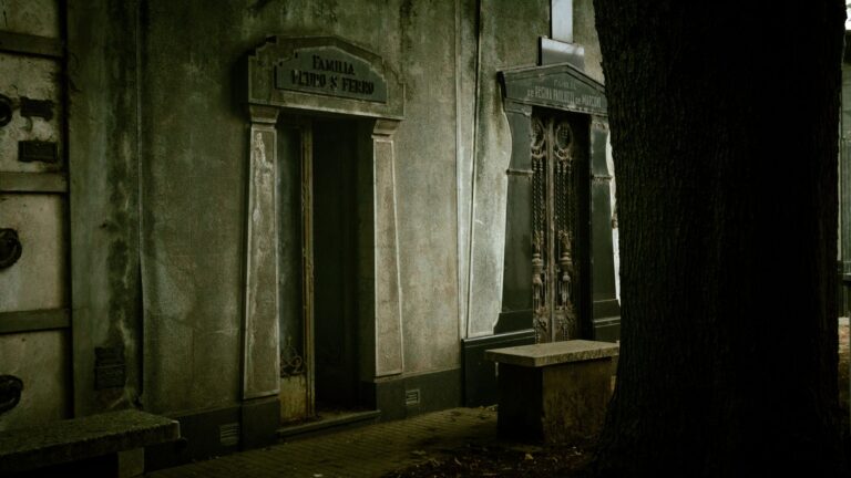 The Overnight at the Mortuary - NightShiftTales