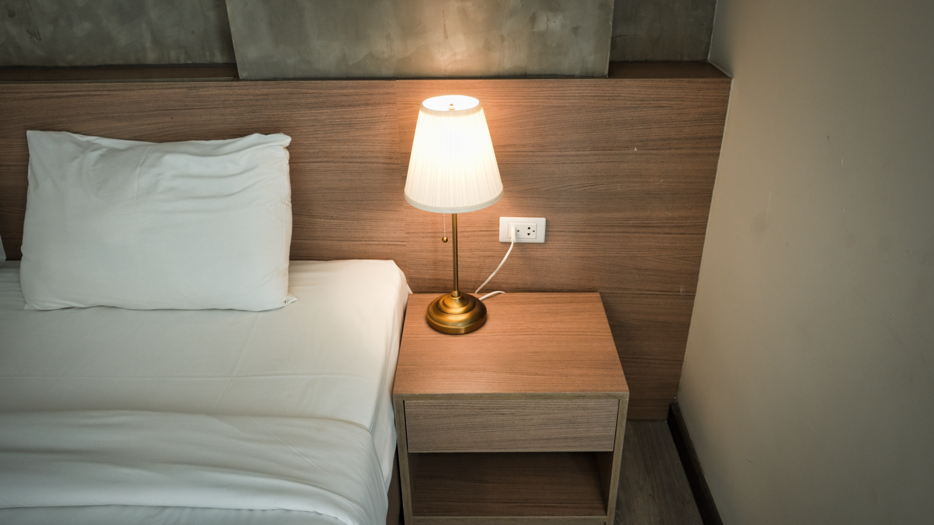 Why Night Shift Sleep Breaks the Normal Rules — Night Shift Workers Survival Kit: 5 Free Printables for Your Best Sleep in 2026